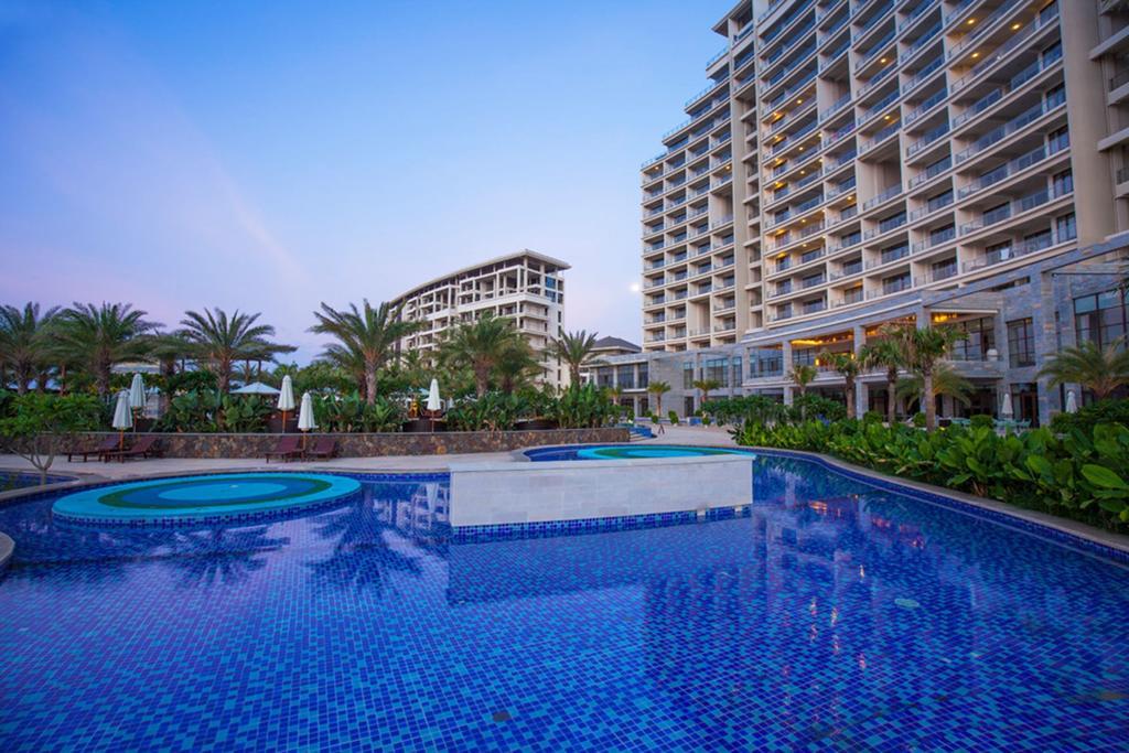 Aloha Oceanfront Suite Resort Lingshui  Exterior foto