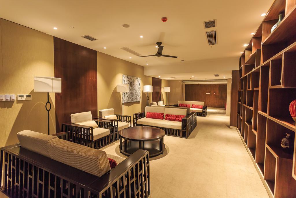 Aloha Oceanfront Suite Resort Lingshui  Exterior foto