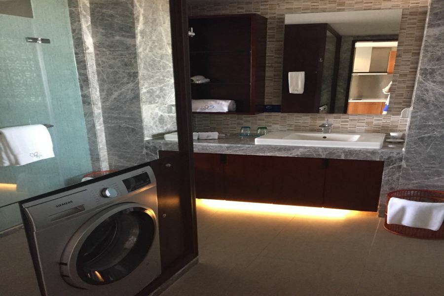 Aloha Oceanfront Suite Resort Lingshui  Exterior foto